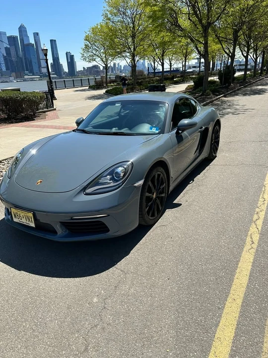 2017 Porsche 718 Cayman - Image 2 of 16