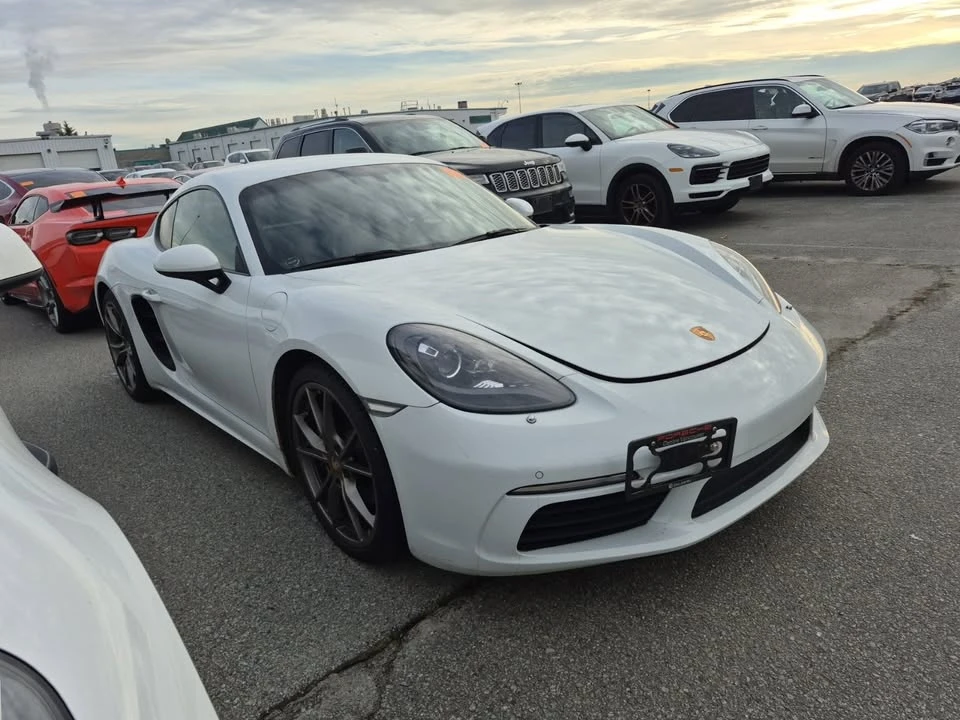 2017 Porsche 718 Cayman - Image 8 of 9