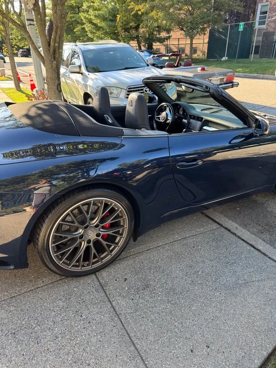 2017 Porsche 911 - Image 4 of 10