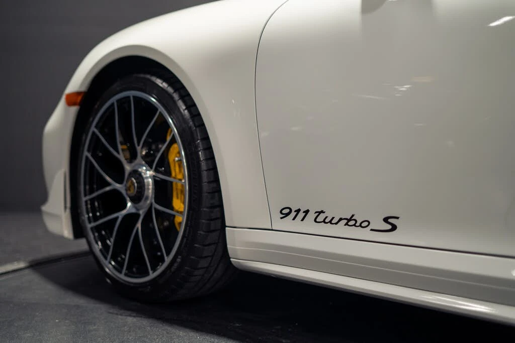 2017 Porsche 991 Carrera - Image 25 of 31