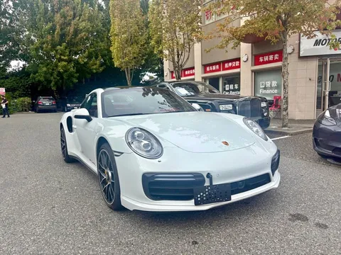 2017 Porsche 911 Turbo S