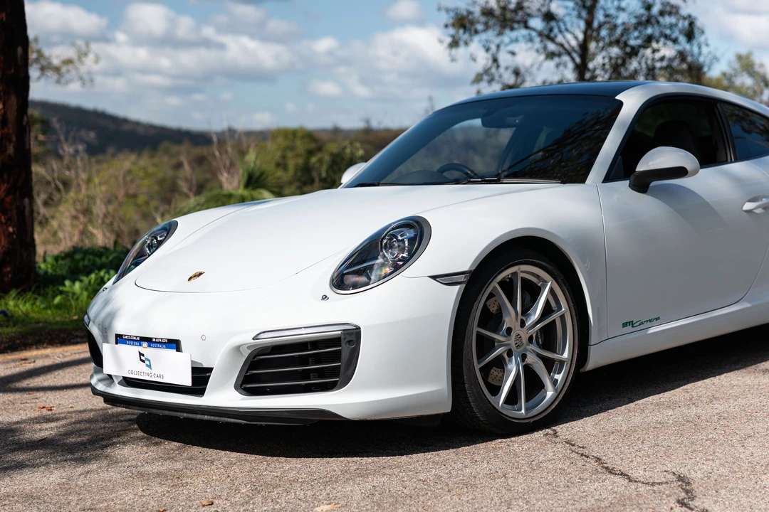 2017 Porsche 991 Carrera - Image 29 of 31