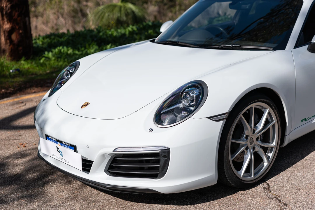 2017 Porsche 991 Carrera - Image 30 of 31