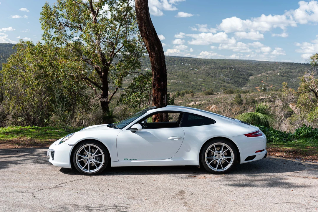 2017 Porsche 991 Carrera - Image 13 of 31