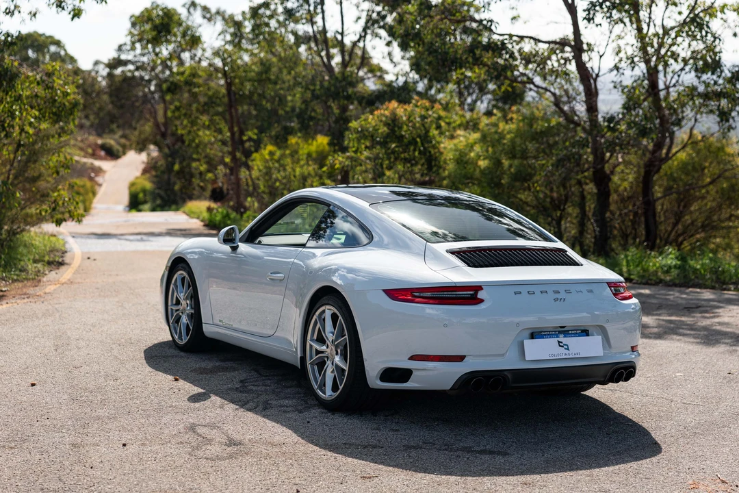 2017 Porsche 991 Carrera - Image 12 of 31