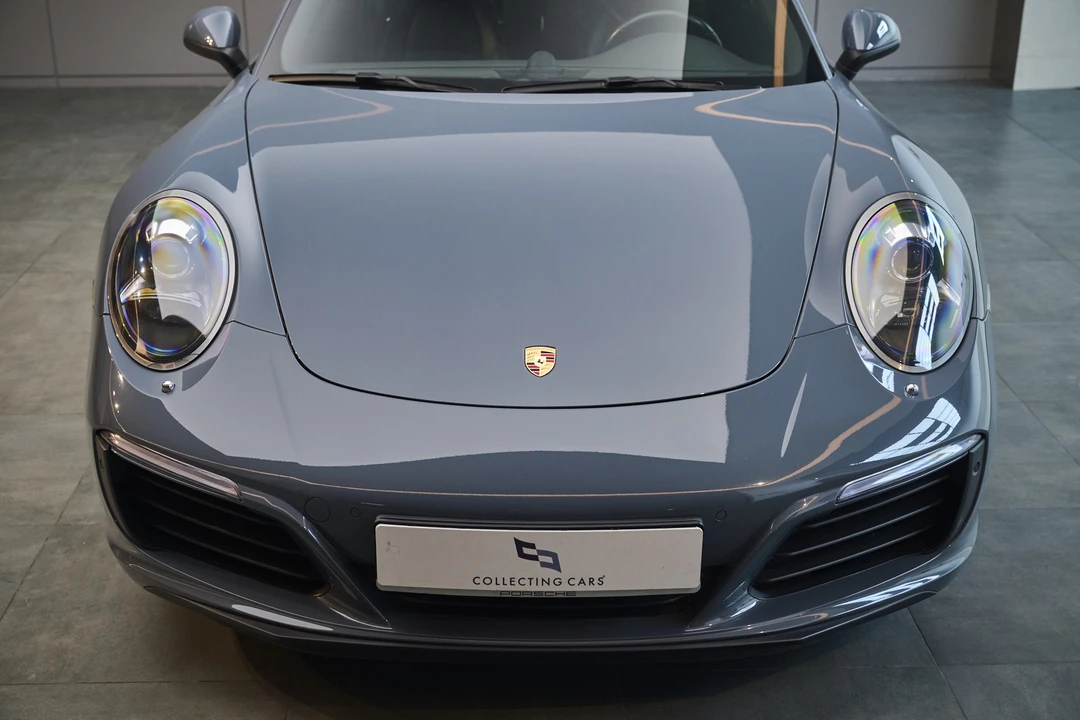 2017 Porsche 991 Carrera 4S - Image 11 of 31