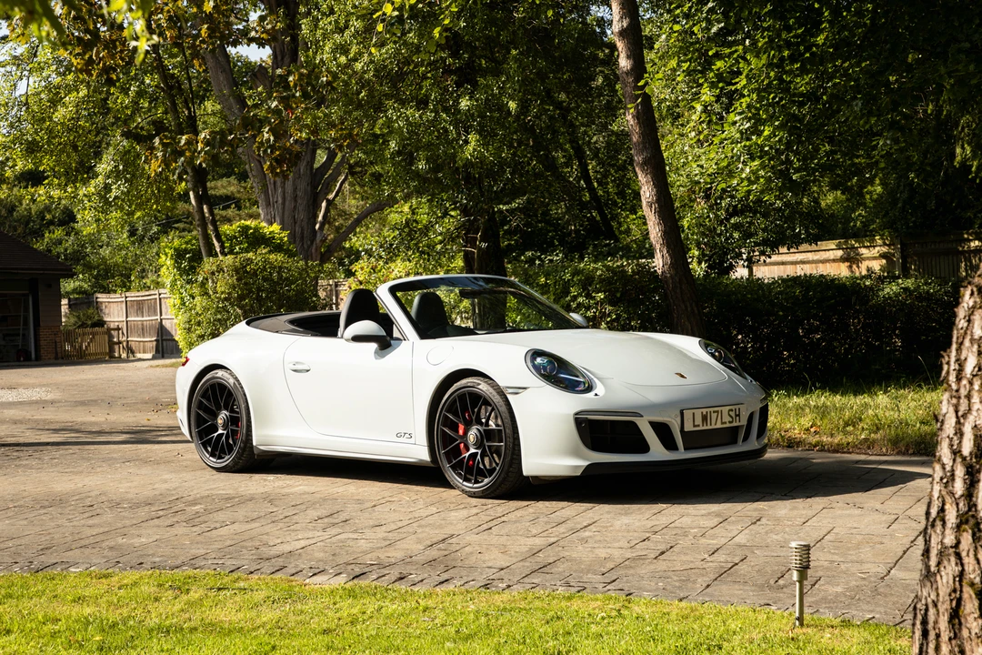 2017 Porsche 991 Carrera GTS - Image 17 of 31