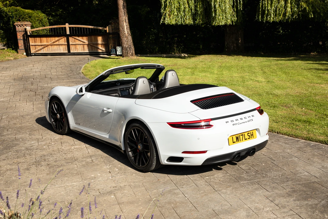2017 Porsche 991 Carrera GTS - Image 5 of 31