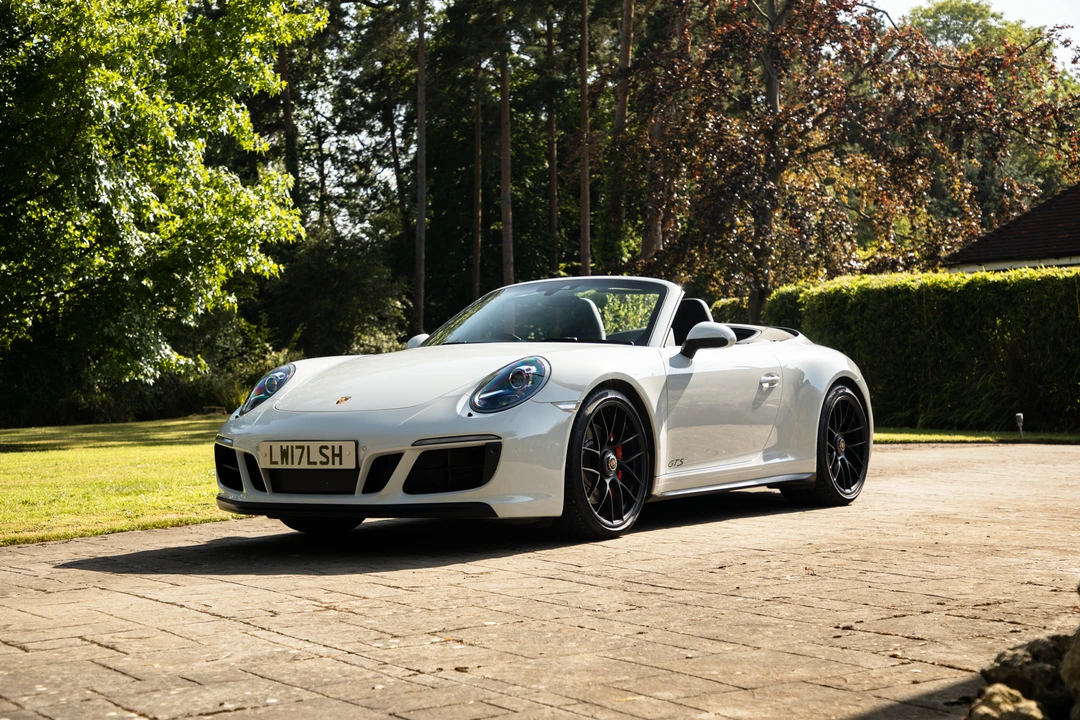 2017 Porsche 991 Carrera GTS - Image 19 of 31