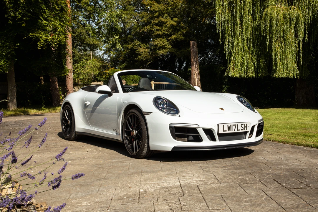 2017 Porsche 991 Carrera GTS - Image 9 of 31