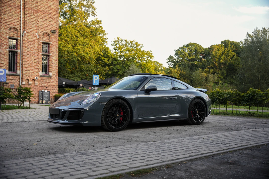 2017 Porsche 991 Carrera GTS - Image 16 of 31