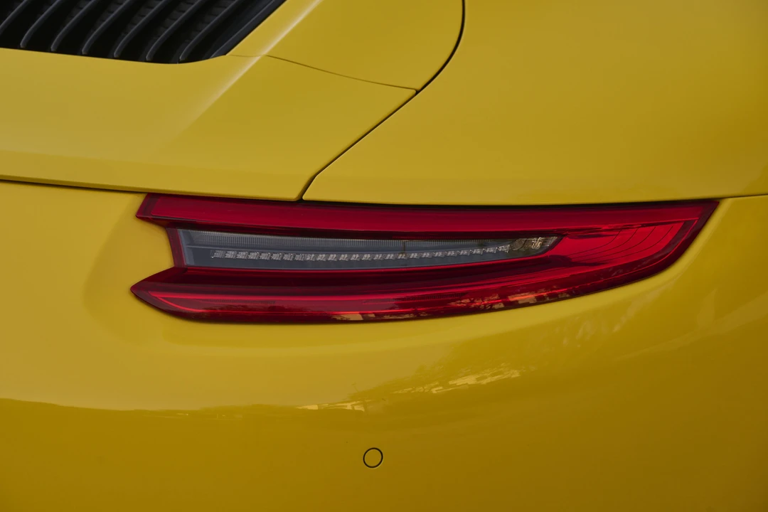 2017 Porsche 991 Carrera - Image 25 of 31