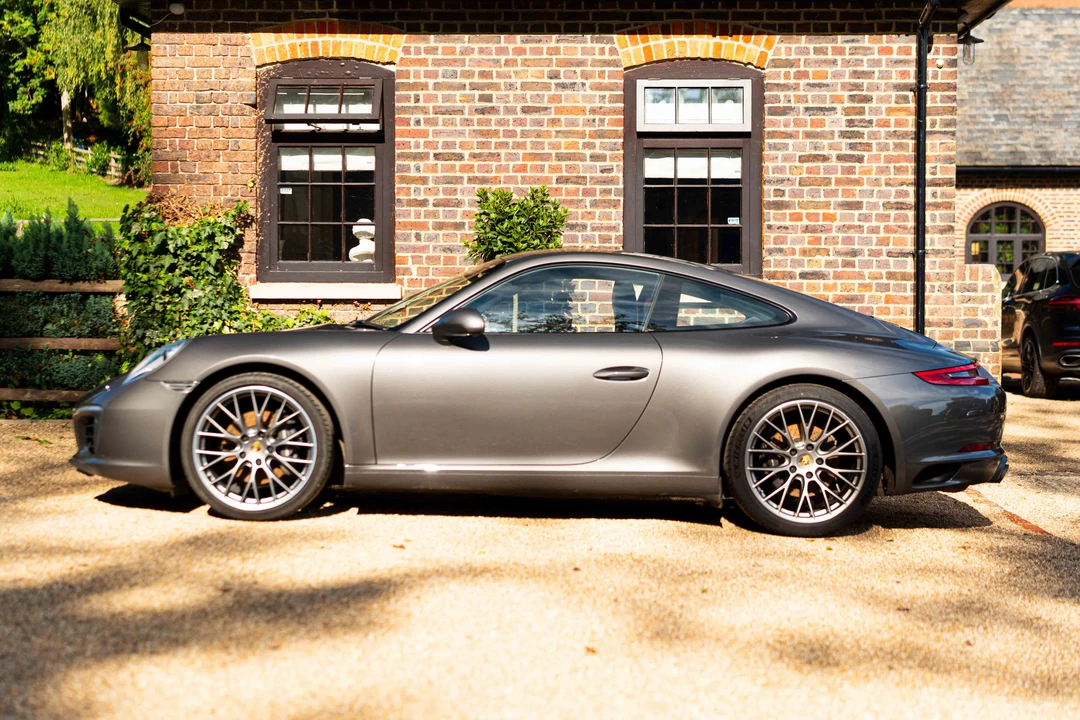 2017 Porsche 991 Carrera - Image 8 of 31