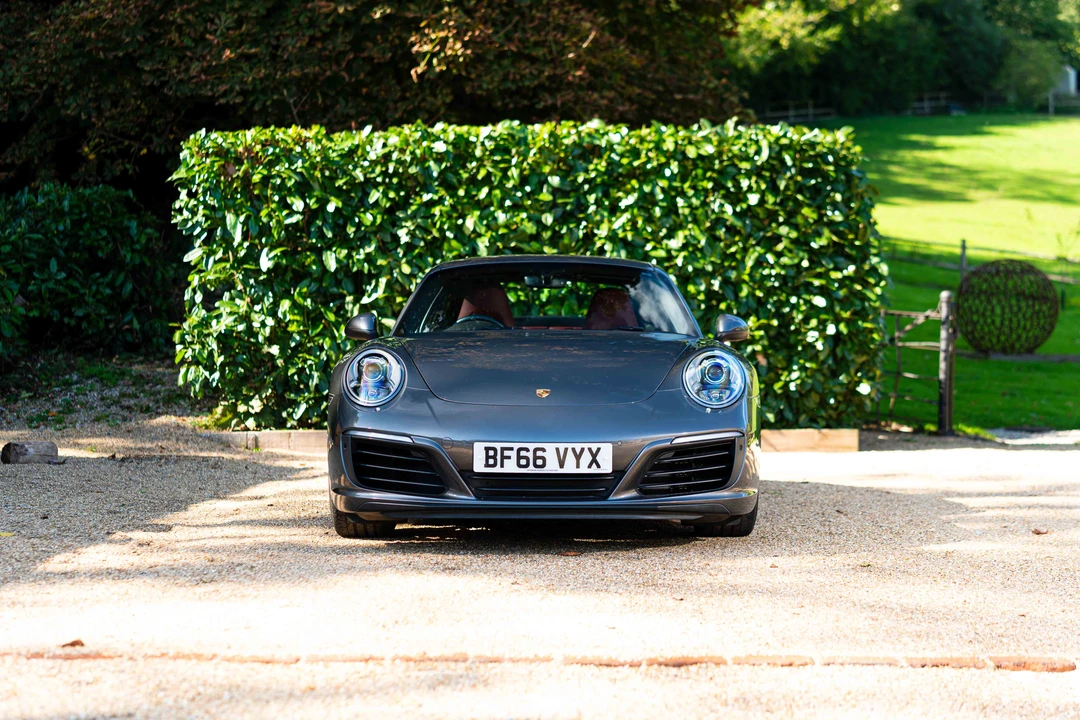 2017 Porsche 991 Carrera - Image 2 of 31