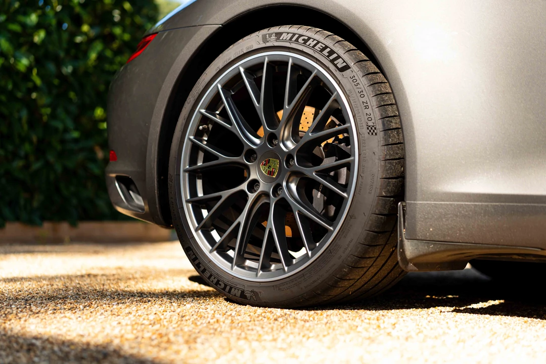 2017 Porsche 991 Carrera - Image 29 of 31