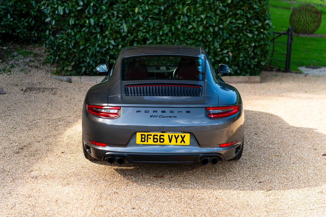 2017 Porsche 991 Carrera - Image 16 of 31