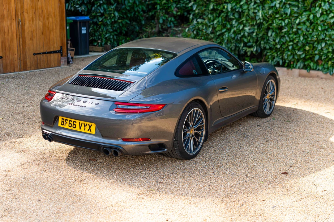2017 Porsche 991 Carrera - Image 15 of 31