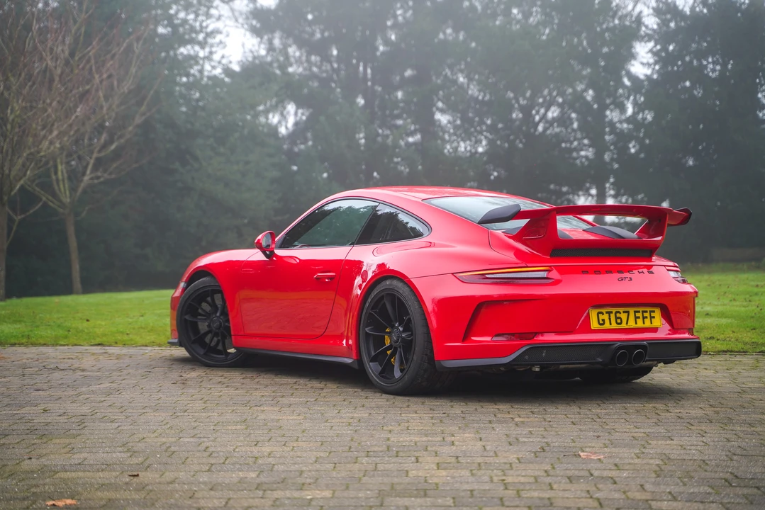 2017 Porsche 991 GT3 - Image 5 of 31