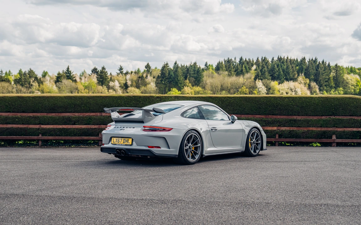 2017 Porsche 991 GT3 - Image 14 of 31