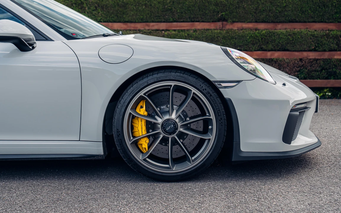 2017 Porsche 991 GT3 - Image 29 of 31