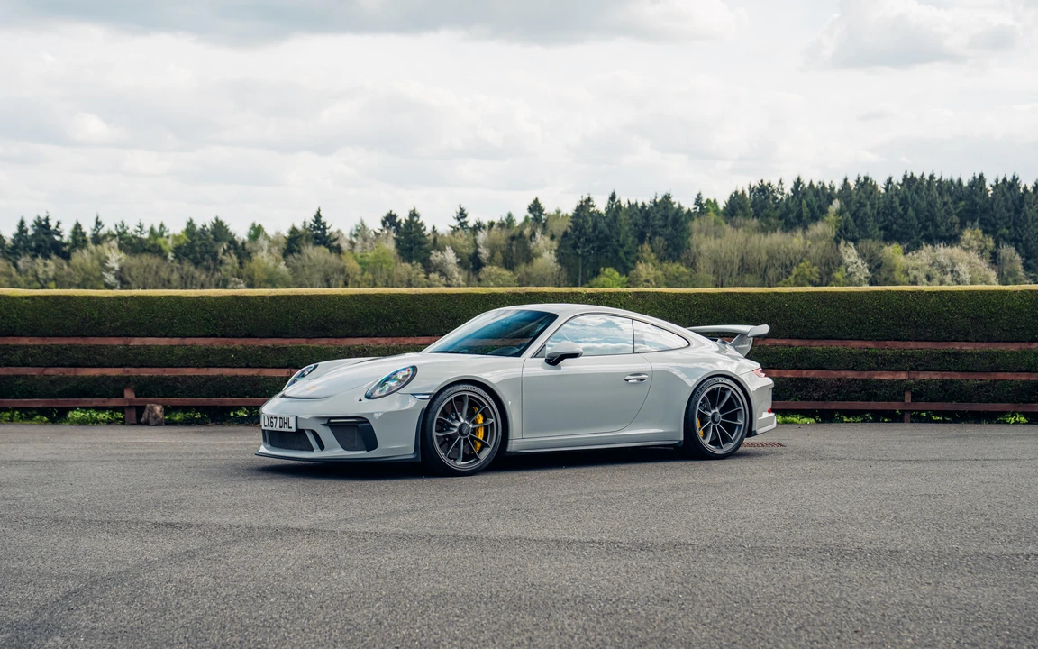 2017 Porsche 991 GT3 - Image 3 of 31