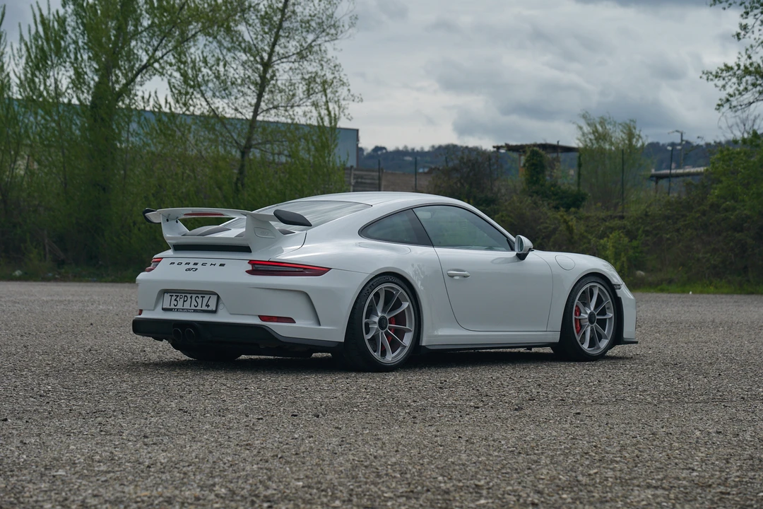 2017 Porsche 991 GT3 - Image 5 of 31