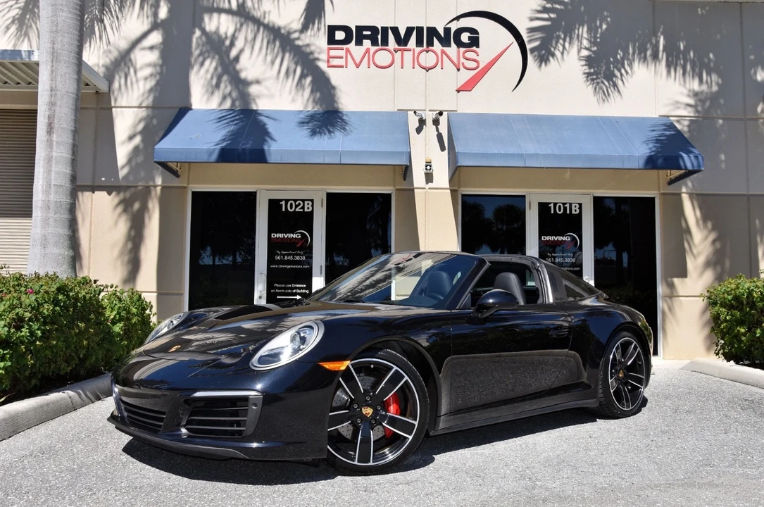 2017 Porsche 991 Targa 4 & 4S - Image 9 of 21