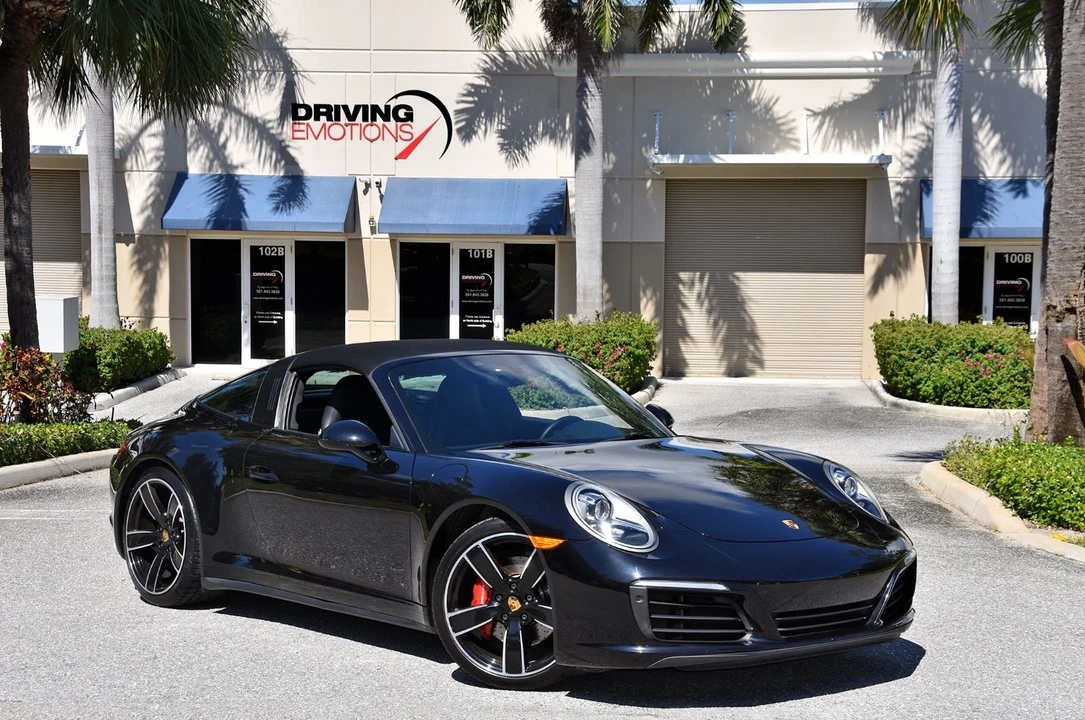 2017 Porsche 991 Targa 4 & 4S - Image 12 of 21