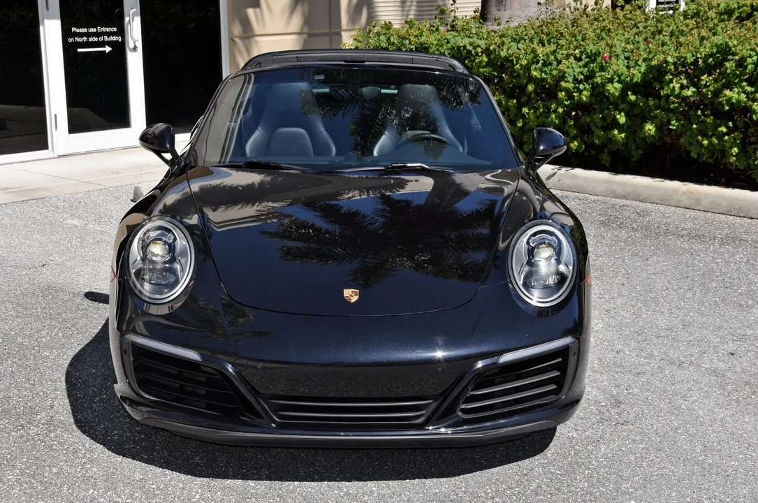 2017 Porsche 991 Targa 4 & 4S - Image 11 of 21