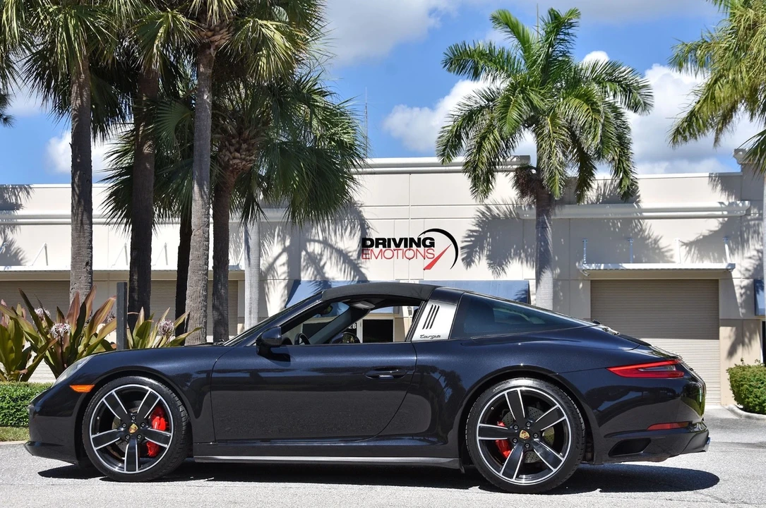 2017 Porsche 991 Targa 4 & 4S - Image 14 of 21