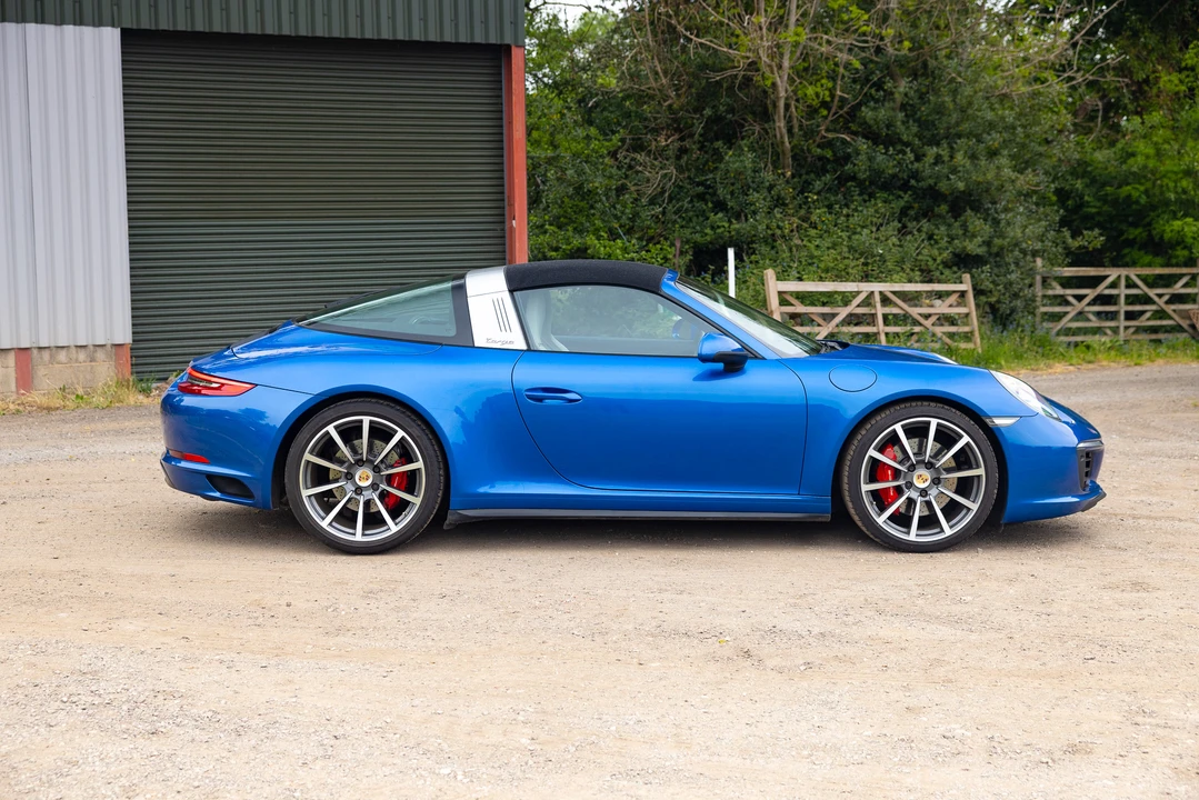 2017 Porsche 991 Targa 4 & 4S - Image 13 of 31