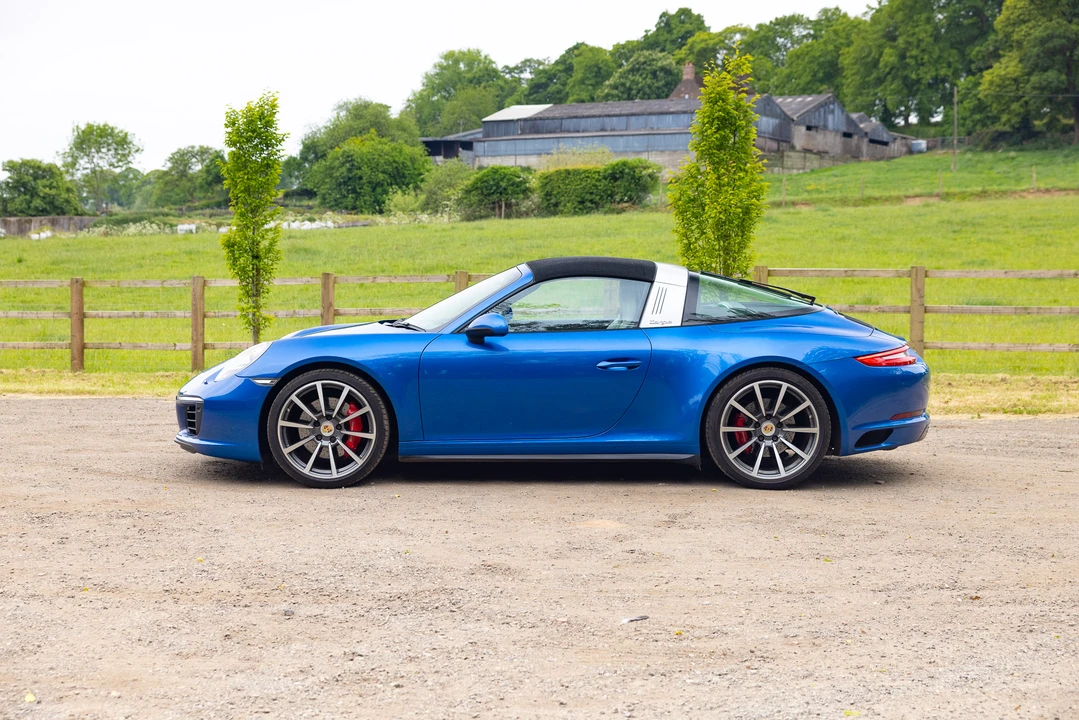 2017 Porsche 991 Targa 4 & 4S - Image 17 of 31