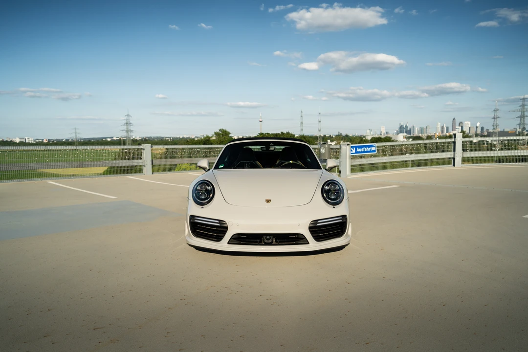2017 Porsche 991 Turbo - Image 9 of 31