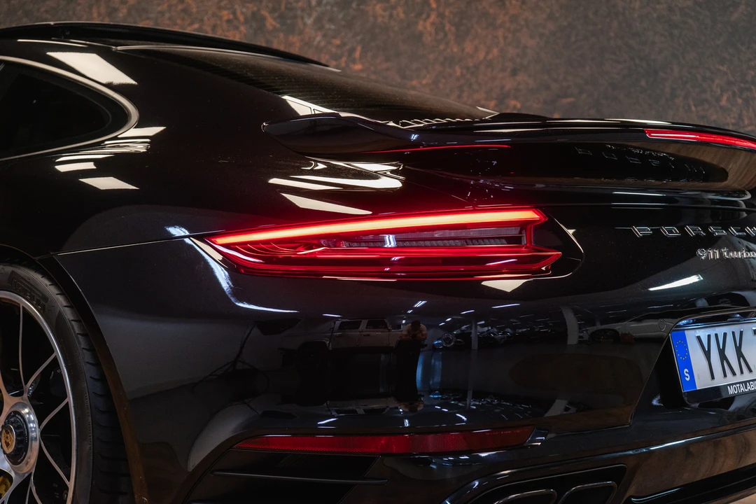 2016 Porsche 991 Turbo S - Image 12 of 31