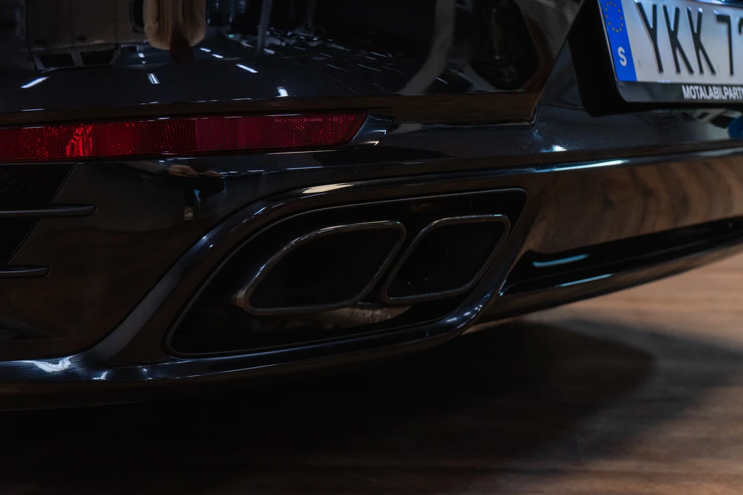 2016 Porsche 991 Turbo S - Image 15 of 31