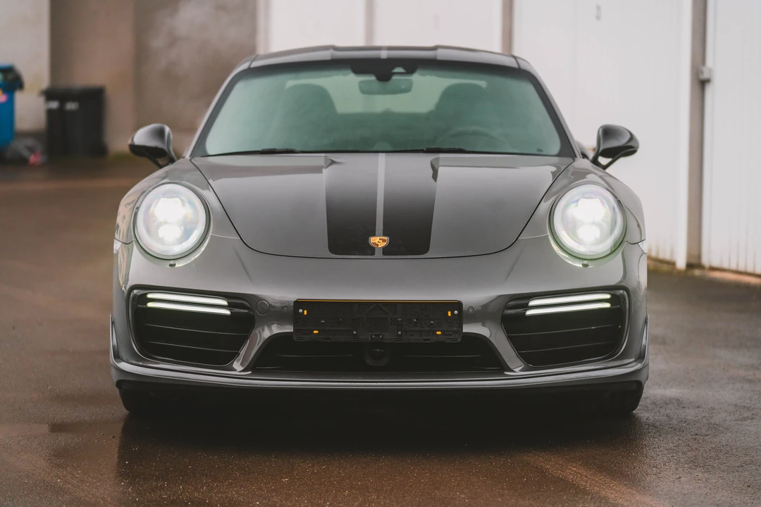 2017 Porsche 991 Turbo S - Image 2 of 31