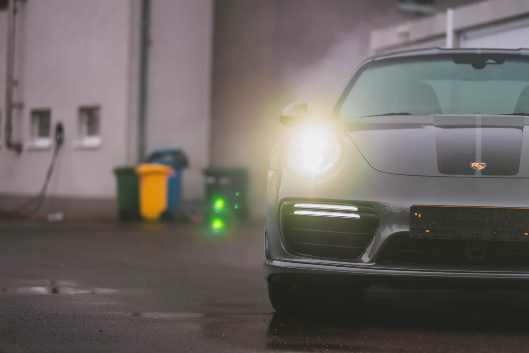 2017 Porsche 991 Turbo S - Image 22 of 31