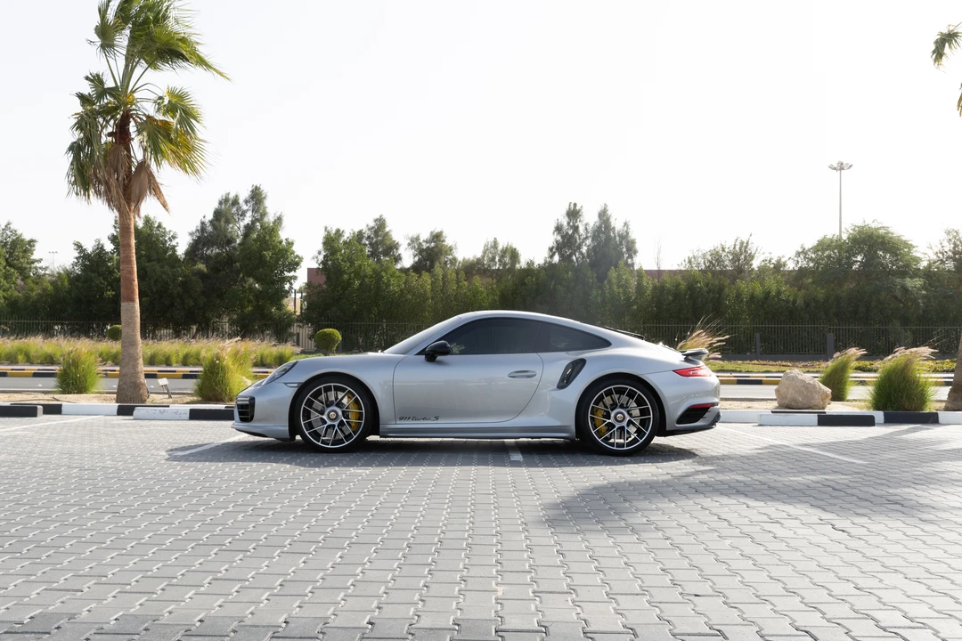 2017 Porsche 991 Turbo S - Image 8 of 31