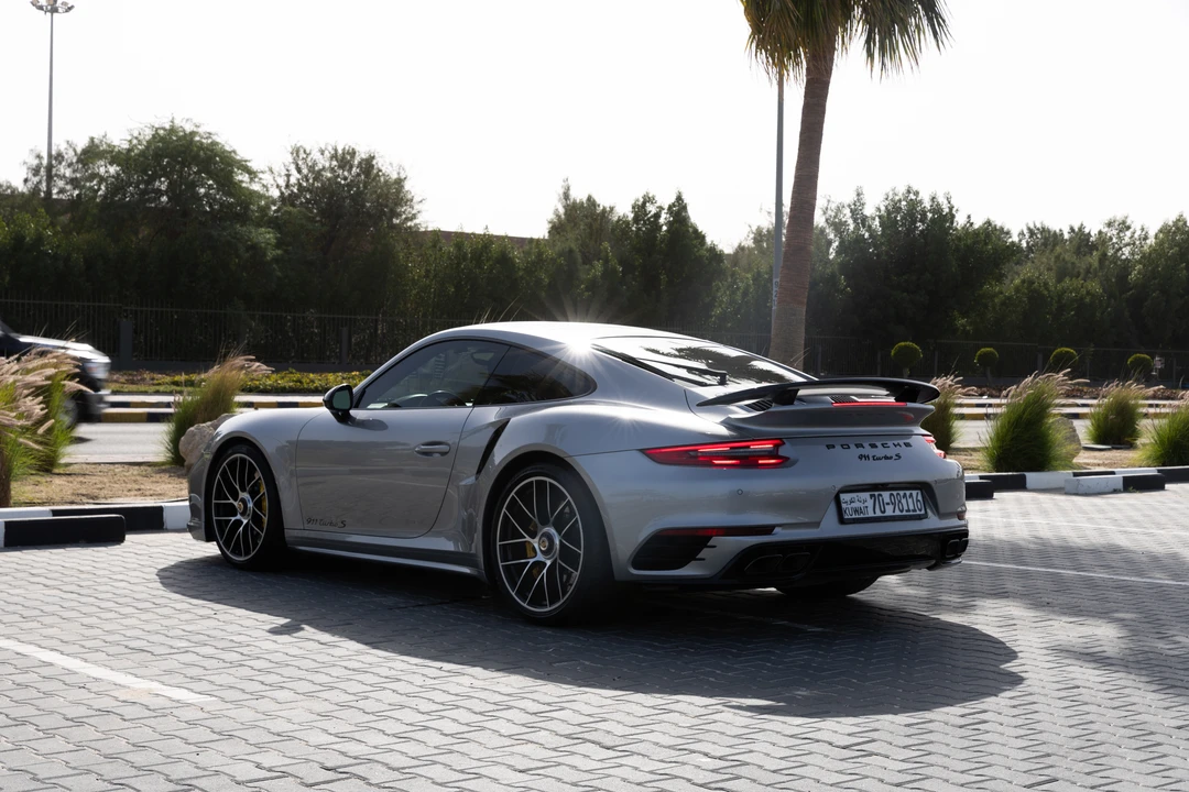 2017 Porsche 991 Turbo S - Image 7 of 31