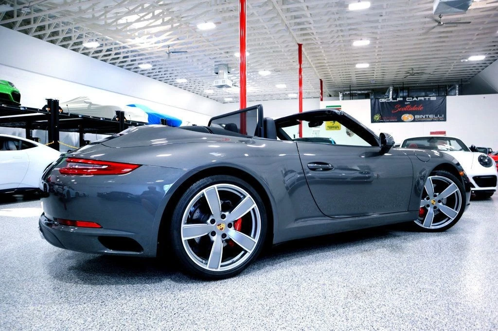 2017 Porsche - Image 8 of 12