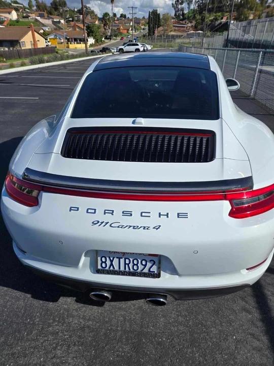 2017 Porsche 991 Carrera 4 - Image 9 of 10