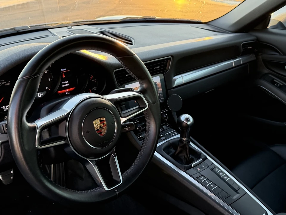 2017 Porsche 991 Carrera - Image 17 of 23