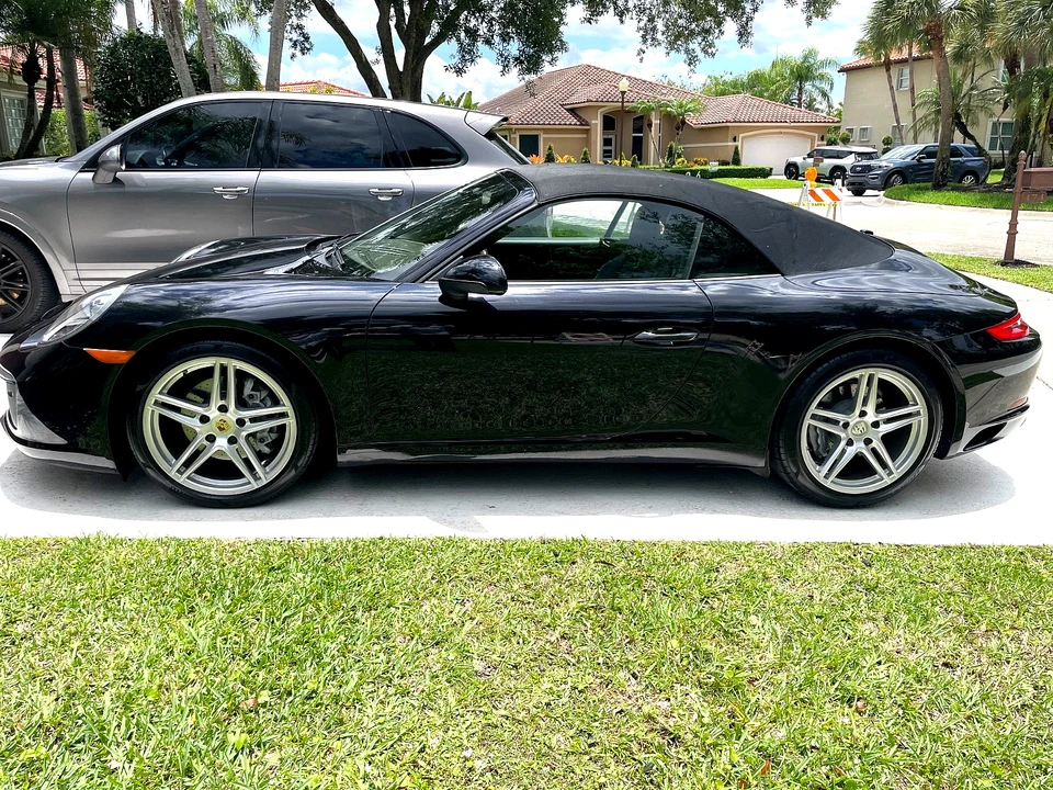 2017 Porsche - Image 8 of 16