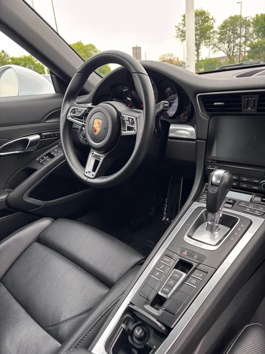 2017 Porsche 991 Carrera - Image 14 of 15