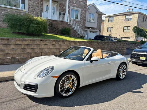 2017 Porsche 911 Carrera 2 Cabriolet