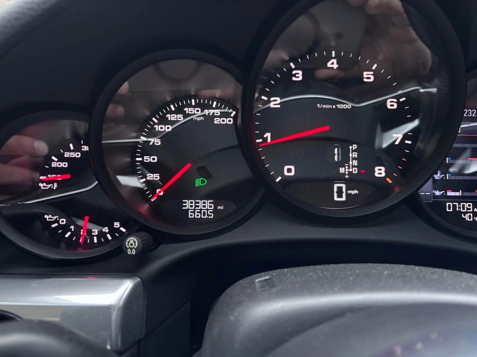 2017 Porsche 991 Carrera 4 - Image 2 of 8