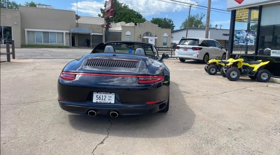 2017 Porsche 991 Carrera 4 - Image 9 of 16