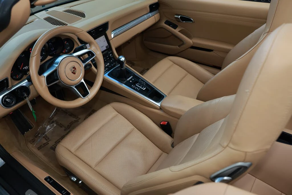 2017 Porsche 991 Carrera 4 - Image 6 of 31