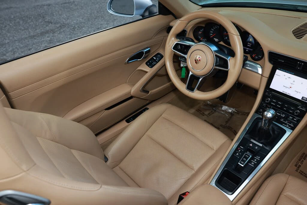 2017 Porsche 991 Carrera 4 - Image 24 of 31