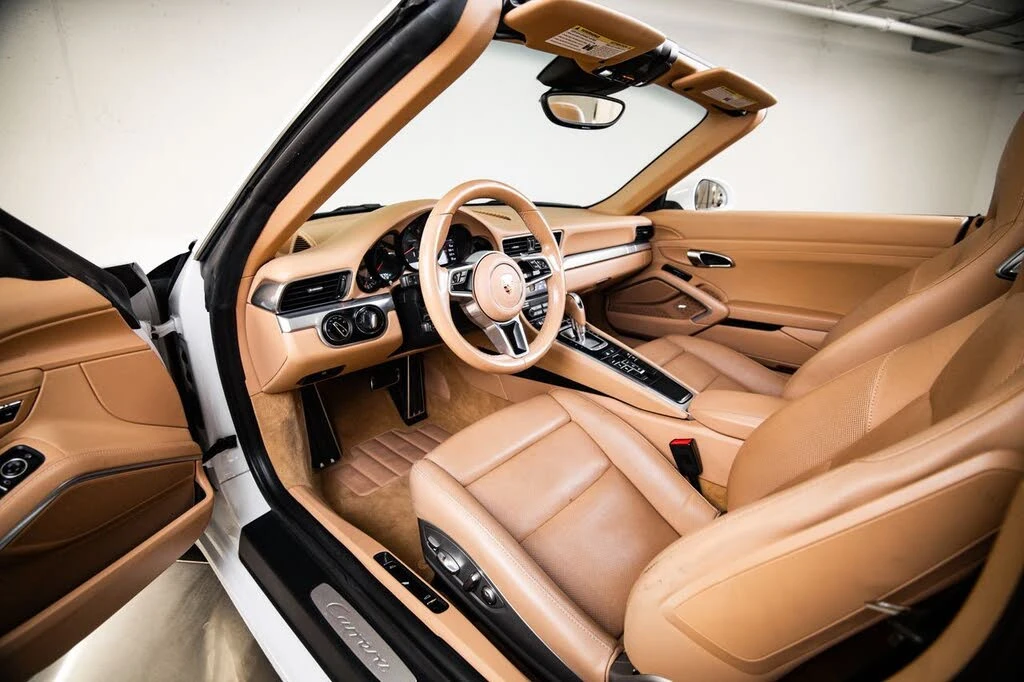 2017 Porsche 991 Carrera 4 - Image 4 of 29